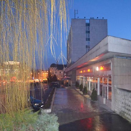 Saris Rooms Пряшів Екстер'єр фото